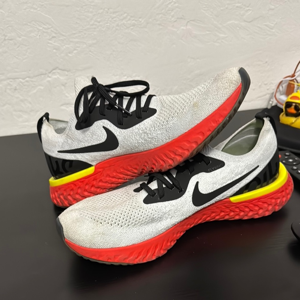 Nike Epic React Flyknit Bright - image 3